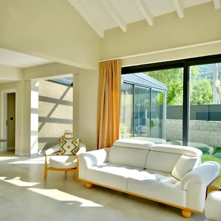 Vaha Villa